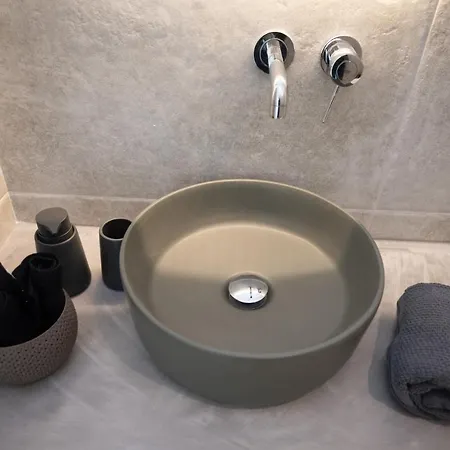 Salvatore's Island House Apartment *