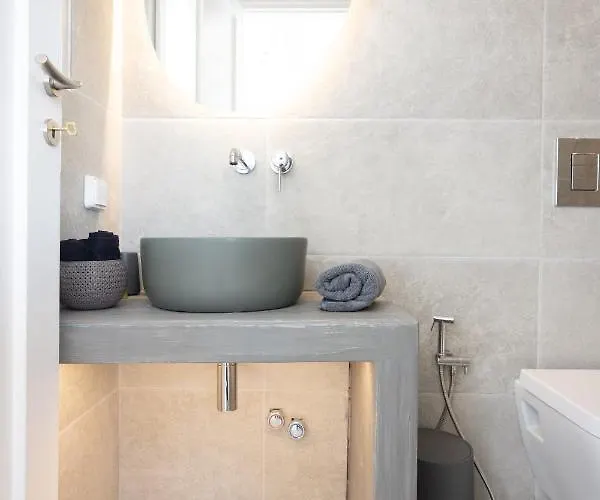 Salvatore's Island House